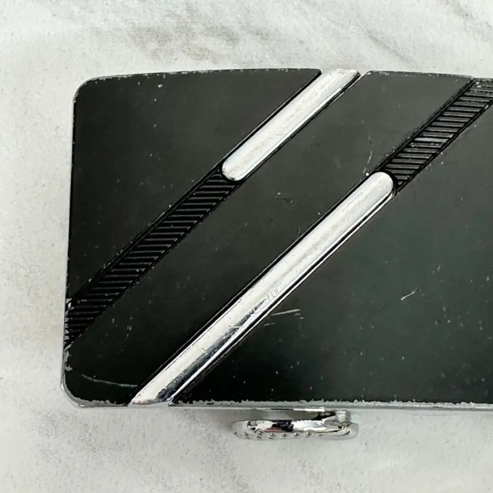 Unbranded line mechanism 00
